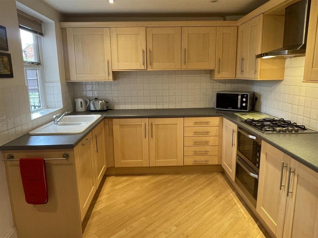 Kitchen.JPG