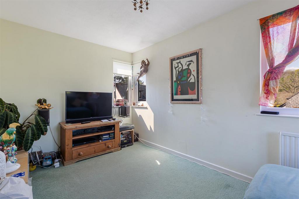 A15   18 Riverside, Totnes   230418.jpg