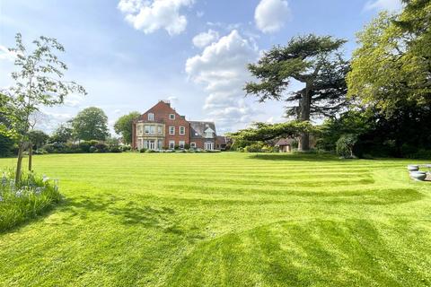 2 bedroom apartment for sale, Rectory Court, Bottesford