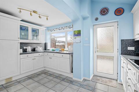 207 Pershore Road, Evesham, WR11 2NB