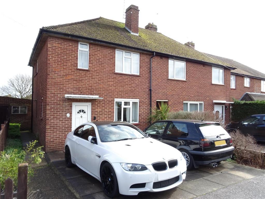 The Avenue, New Haw, Addlestone 2 bed house £415,000