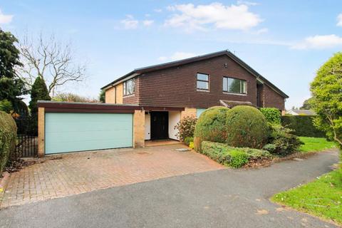 1 Culross Close, Cheltenham, GL50 4NF