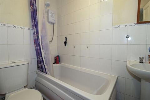 11 Bartlett Close, Warwick, CV34 4UY