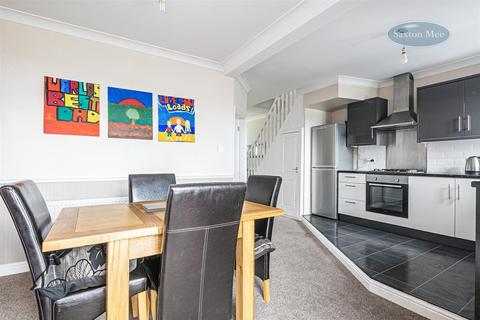 73 Vainor Road, Sheffield, S6 4AQ