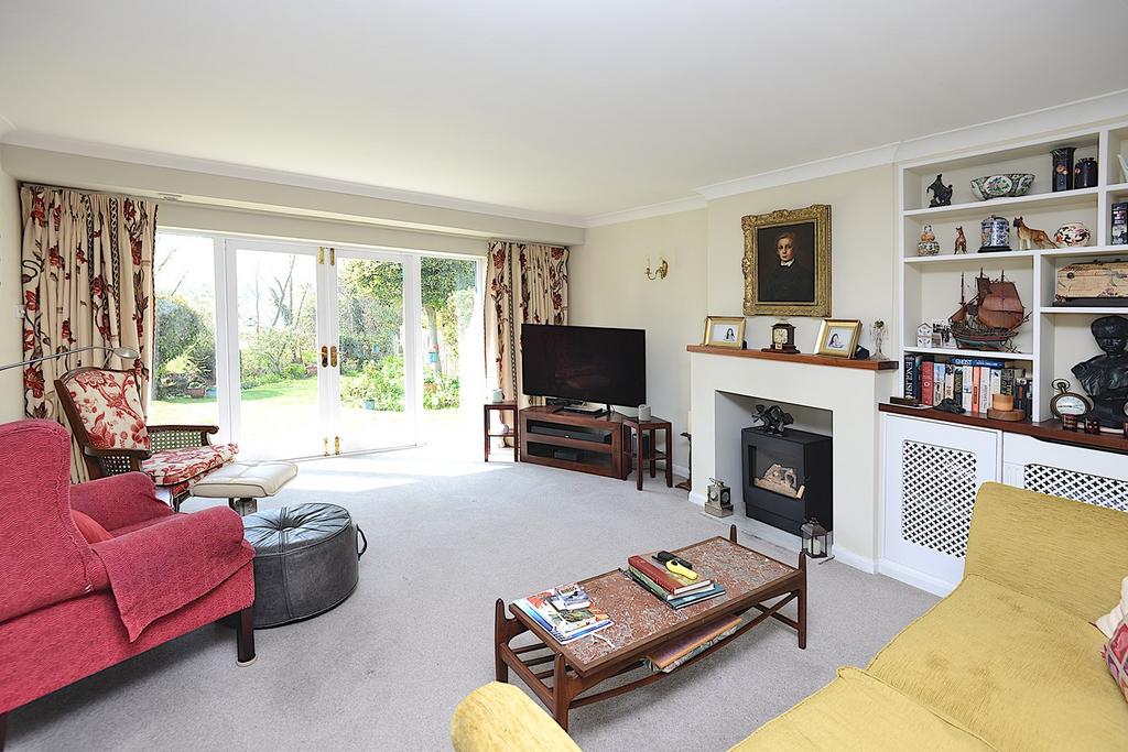 The Gardens, Stotfold, Hitchin, SG5 3 bed detached bungalow for sale