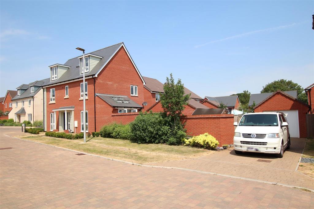 Front and Driveway.JPG