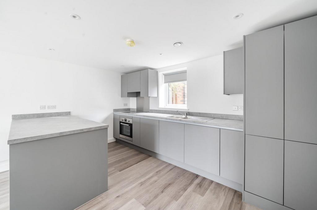 Kitchen 1.jpg