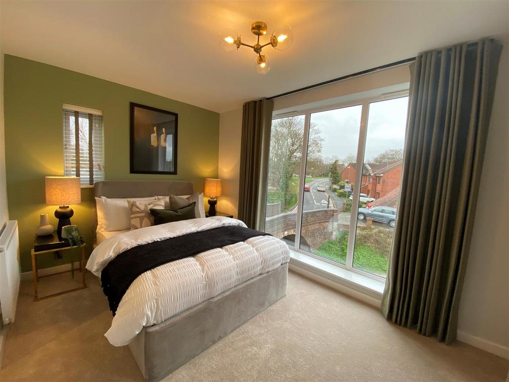 Bedroom 2a.jpg