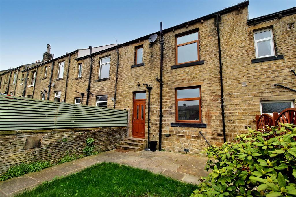 Wetlands Road, Meltham, Holmfirth... 3 bed terraced house £180,000