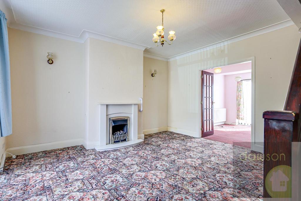 Rastrick Common, Brighouse 2 bed semidetached house for sale £150,000