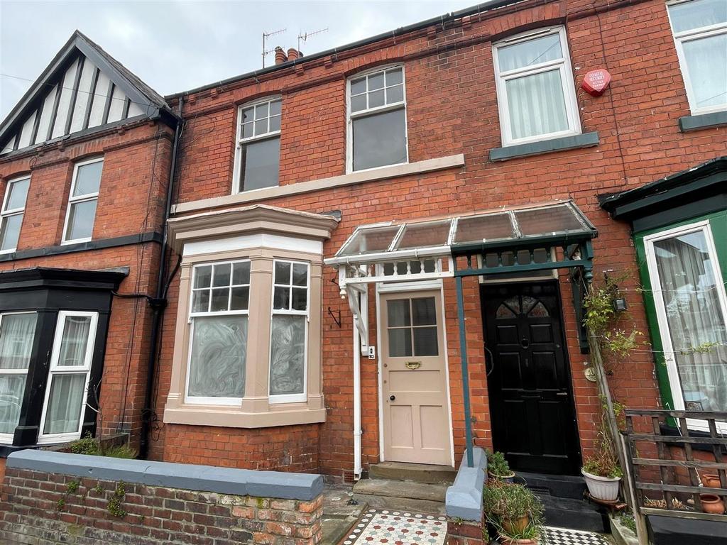 Tennyson Avenue, Scarborough 2 bed terraced house £695 pcm (£160 pw)