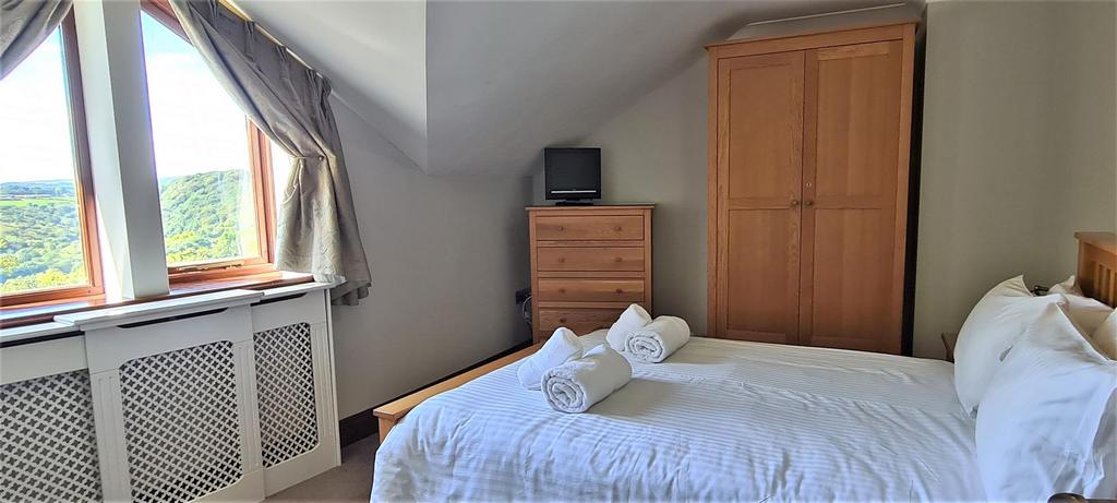 Double bedroom.jpg