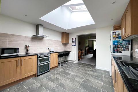 29 Avenue Terrace, Stonehouse, GL10 3RE