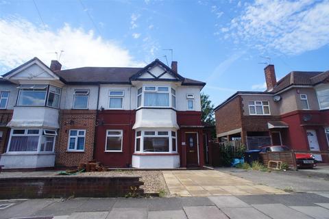 38 Glenloch Road, Enfield, EN3 7HN