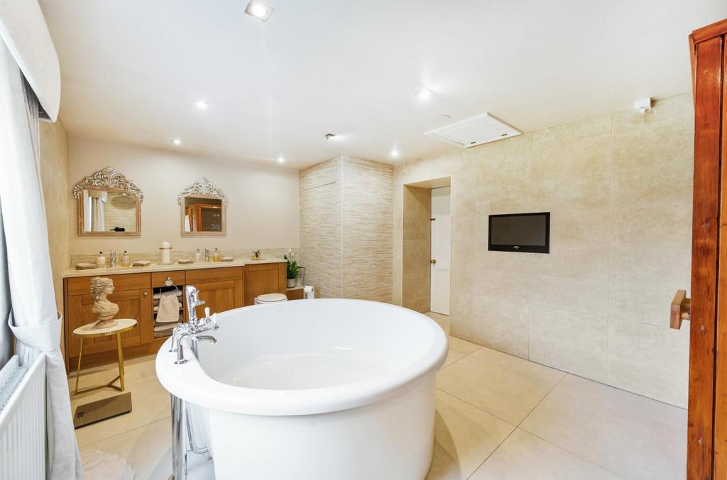 Spa bathroom