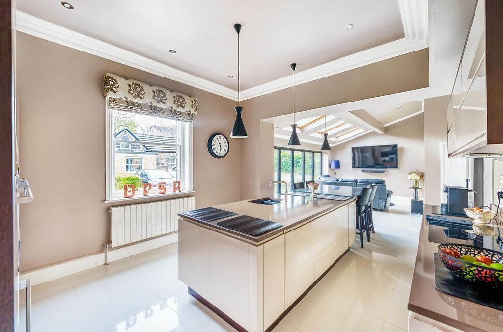 Kitchen/family room