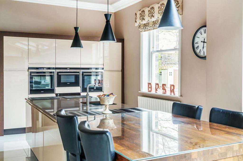 Kitchen/family room