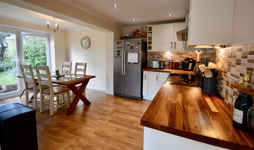 Extended Refitted Kitchen/Dining Room