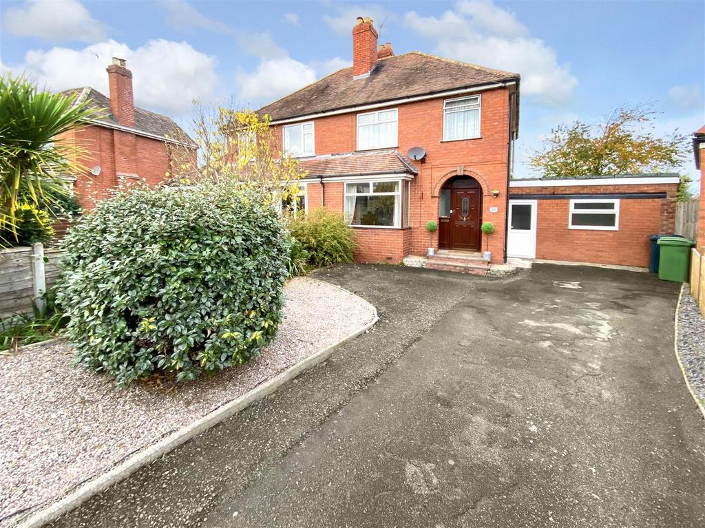 Monkmoor Avenue, Shrewsbury 3 bed semidetached house for sale £295,000