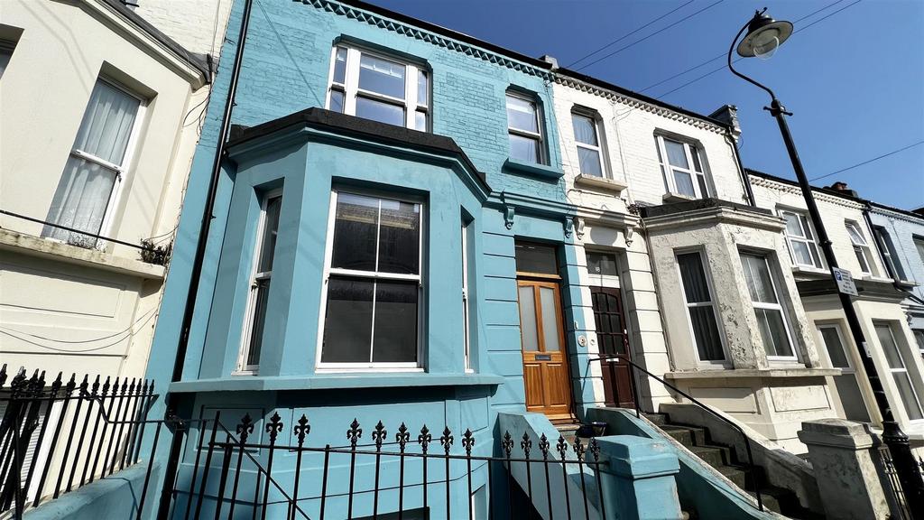 Alexandra Road, St. LeonardsOnSea 3 bed terraced house for sale £