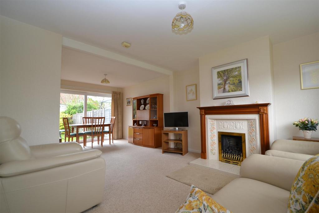 Summerfield Road, Malvern 3 bed semidetached house £300,000