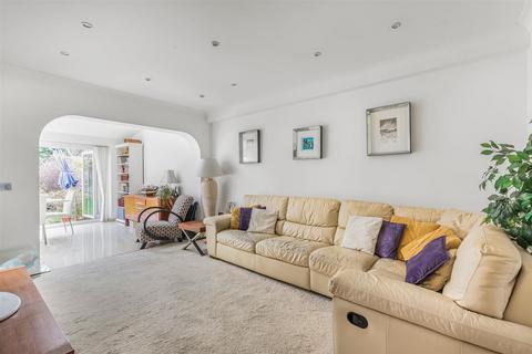 21 Eversley Crescent, Isleworth, TW7 4LR