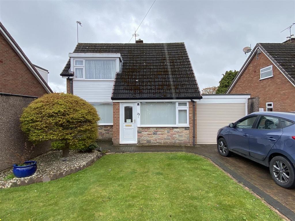Redfern Road, Stone 4 bed detached house for sale £250,000