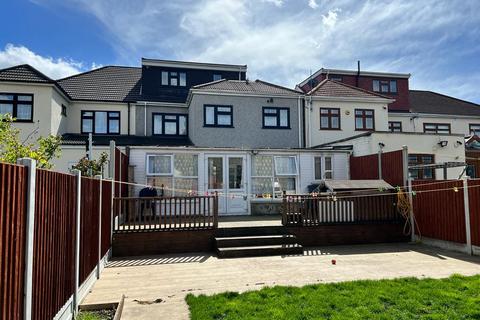 5 bedroom house for sale - Eastern Avenue, Ilford