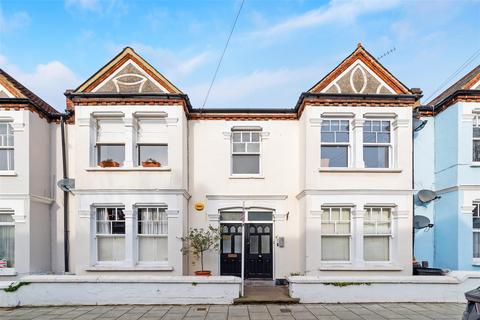 10c Treport Street, London, SW18 2BP