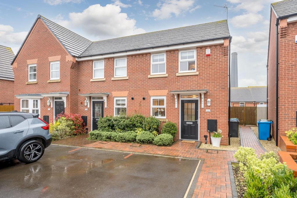 Monkton Way, Baggeridge Village 2 bed end of terrace house for sale £