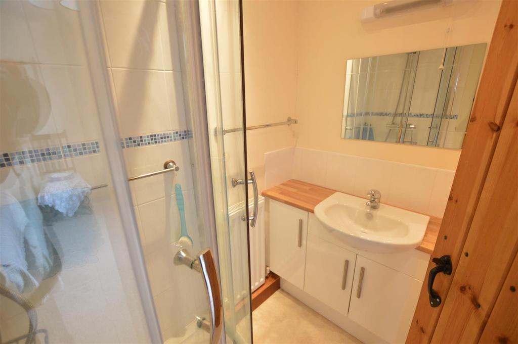 Slack house ensuite