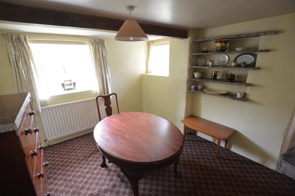 Slack house dining room