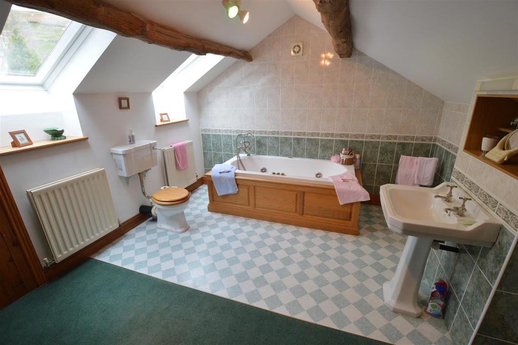 Slack house ensuite