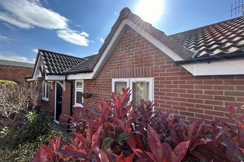 14 Conway Avenue, Oldbury, B68 9NS