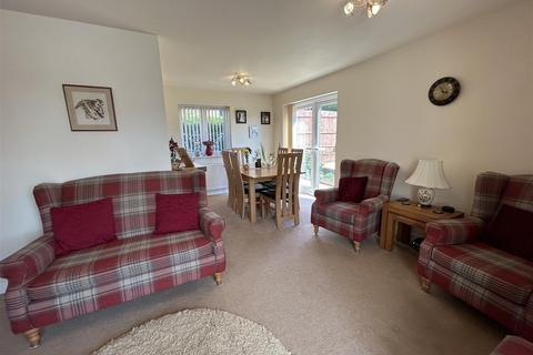 14 Conway Avenue, Oldbury, B68 9NS