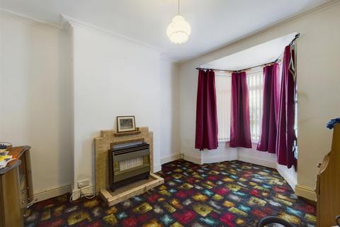 3 bedroom terraced house for sale - Queensgate, Beverley