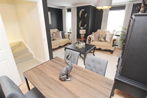 11 Bertram Close, New Bradwell, Milton Keynes, MK13 0DT