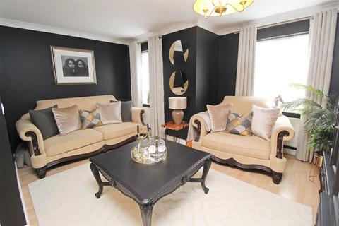 11 Bertram Close, New Bradwell, Milton Keynes, MK13 0DT