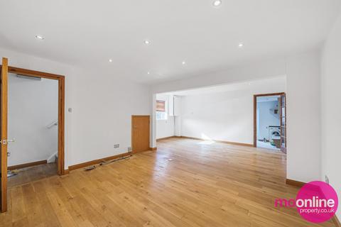 3 bedroom house for sale, FAKENHAM CLOSE, MILL HILL, LONDON, NW7