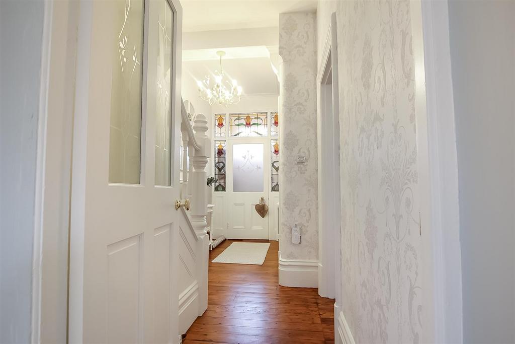 Elton Parade, Darlington 4 bed terraced house £375,000