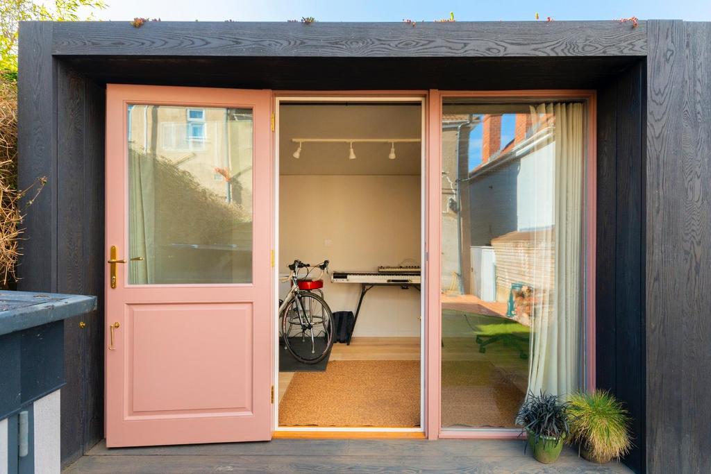 DAORRELLUB11 - Garden Office C.jpg