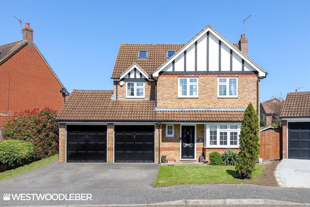 Long Grove Close, Broxbourne EN10 6 bed detached house for sale £899,995