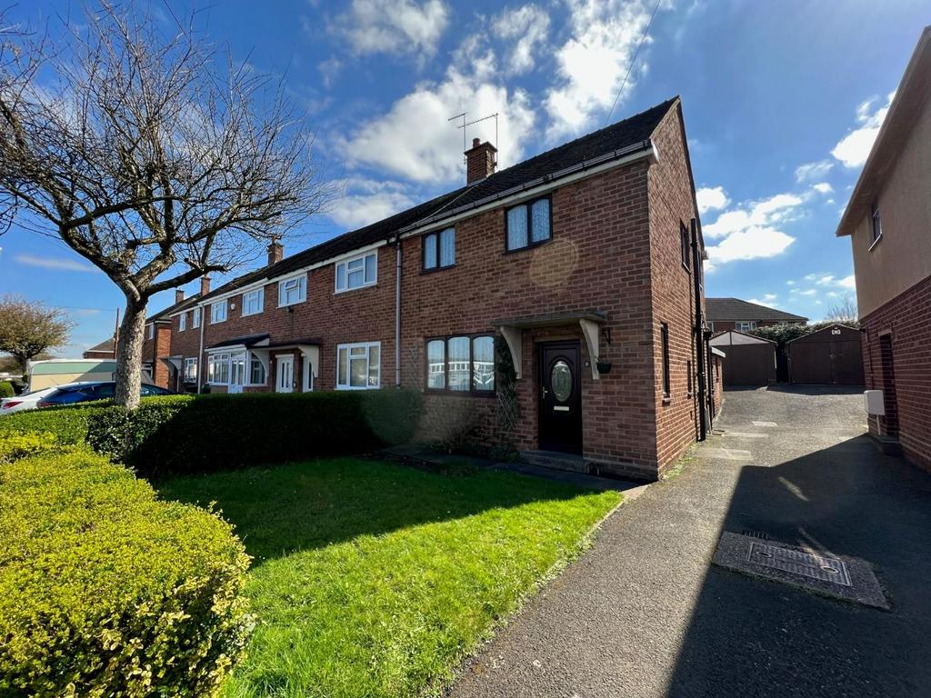 Hob Green Road, Stourbridge 2 bed end of terrace house for sale £185,000