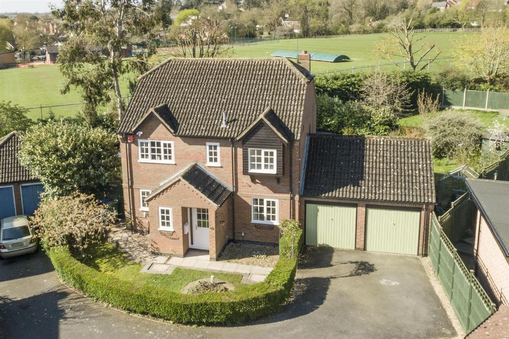 Bridgewater Drive, Great Glen 4 bed detached house for sale £545,000