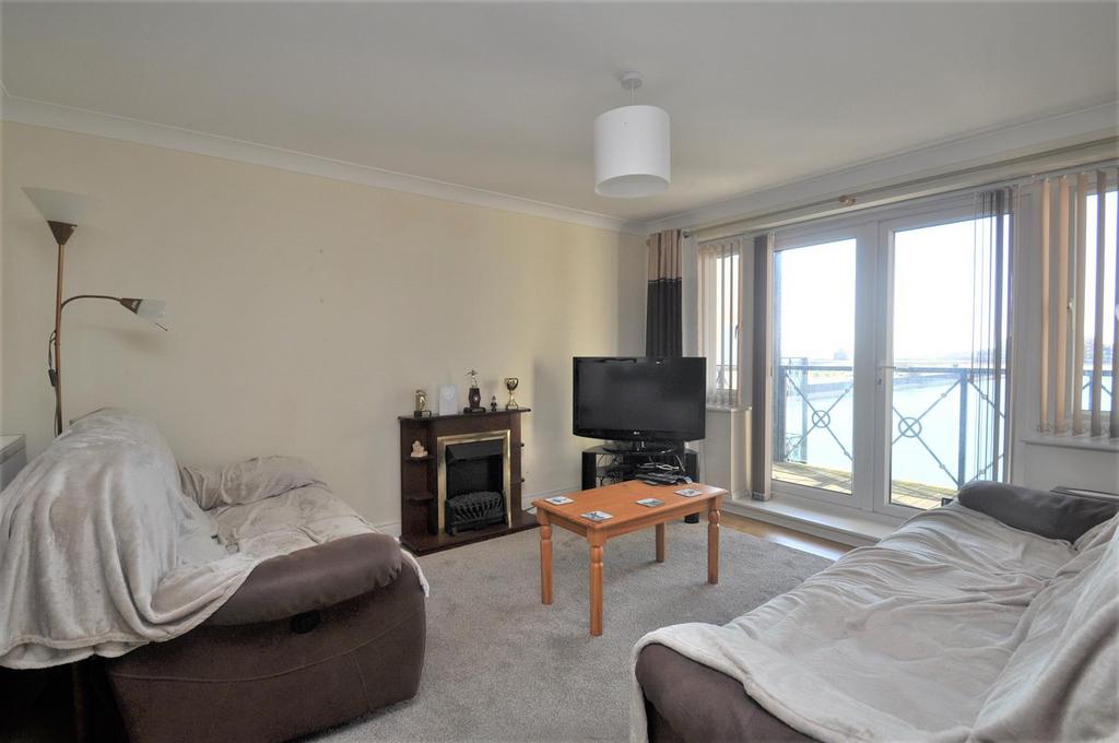 Macquarie Quay, Sovereign Harbour North, Eastbourne 2 bed flat for sale