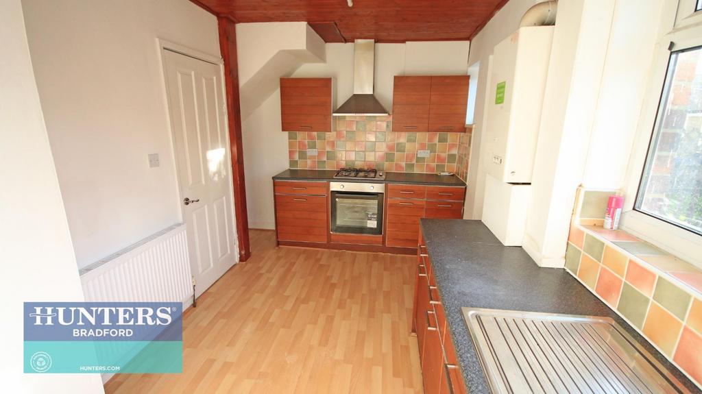 Hazelhurst Grove, Queensbury, Bradford 3 bed terraced house for sale