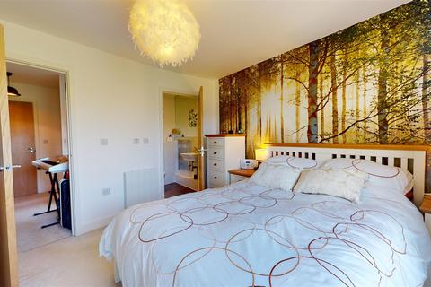 Flat 15, Bessemer Lodge, 15 Ada Walk, Oakgrove, Milton Keynes, MK10 9SW