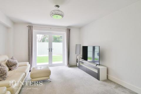 11 Lockside, Littleborough, OL15 0HX