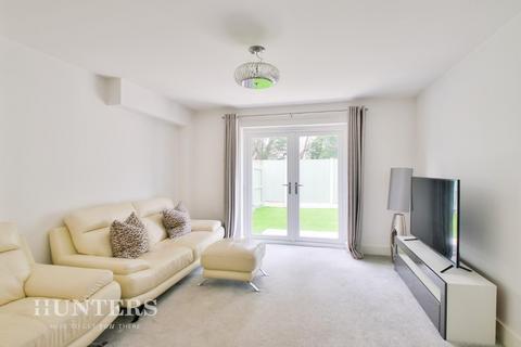11 Lockside, Littleborough, OL15 0HX