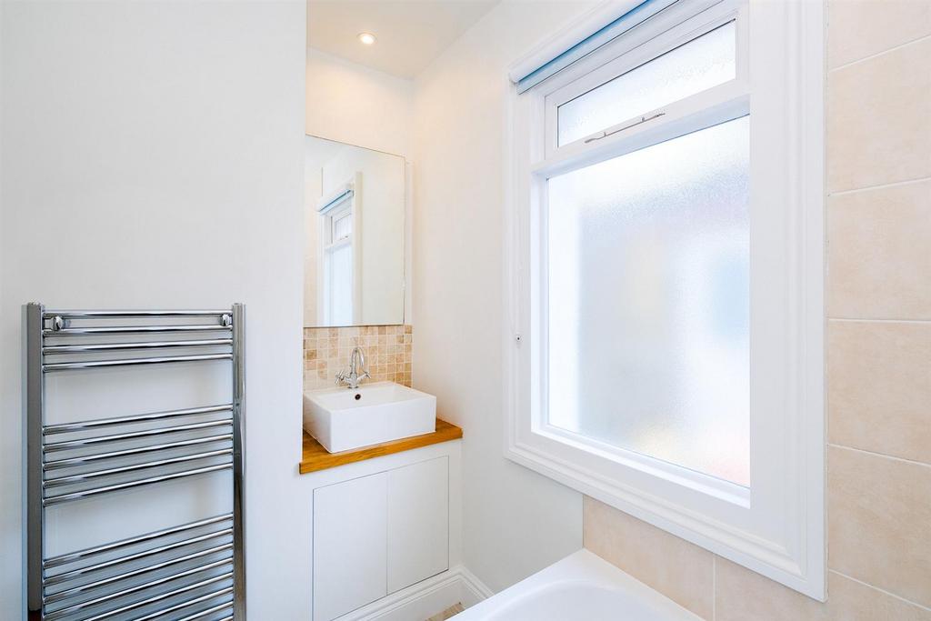 149 Brettenham Road-5 resized.jpg